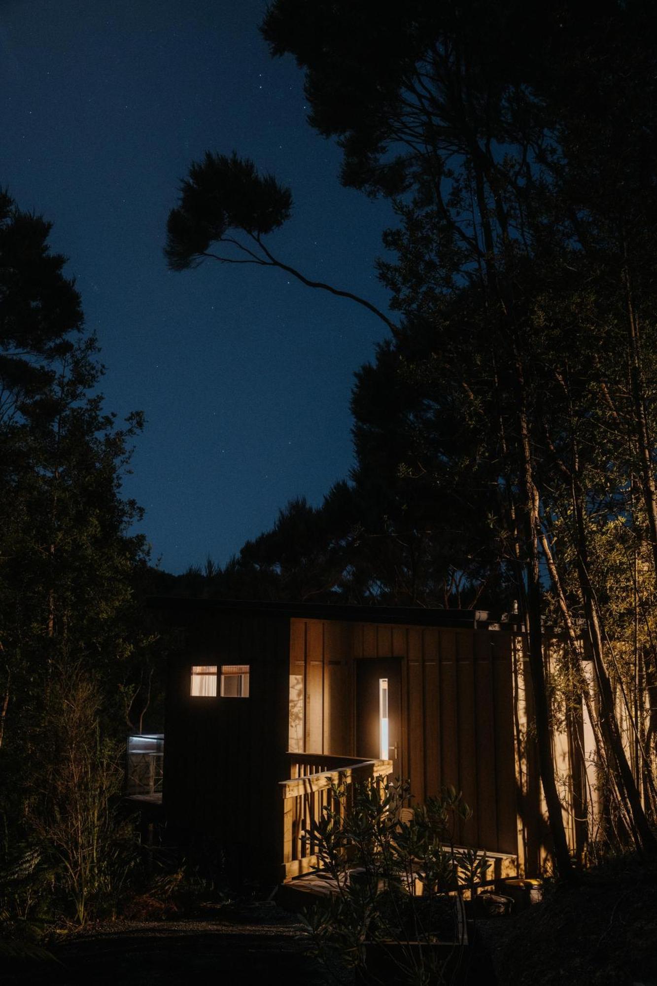 Treetop Tranquility At Rekindle Tree Houses Opua Exterior photo